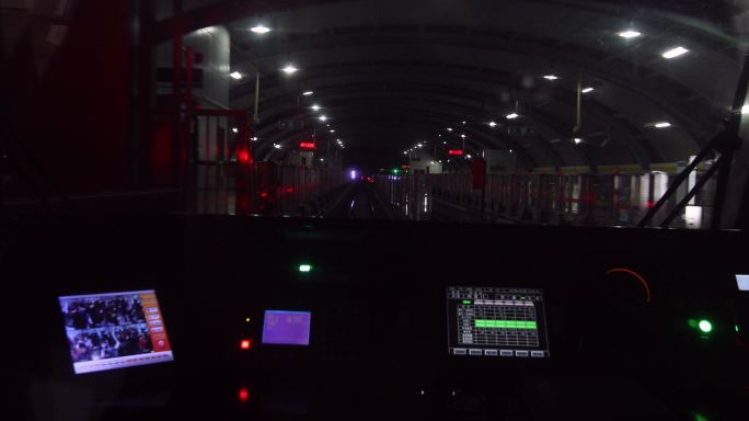 北京地铁夜景车内实拍行车过程