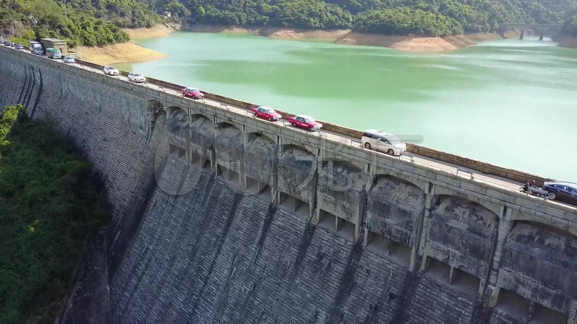 大潭 水塘 航拍 湖泊 湖面 山岭 水库 水坝