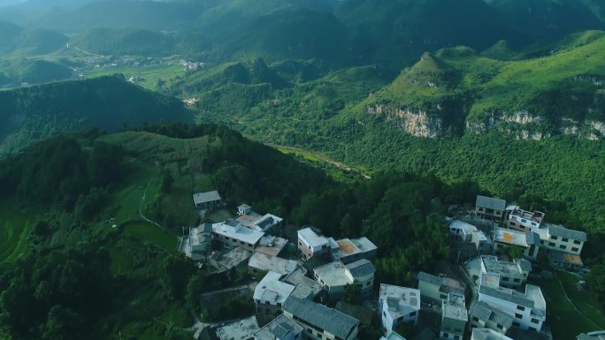 航拍贵州花溪高坡云顶