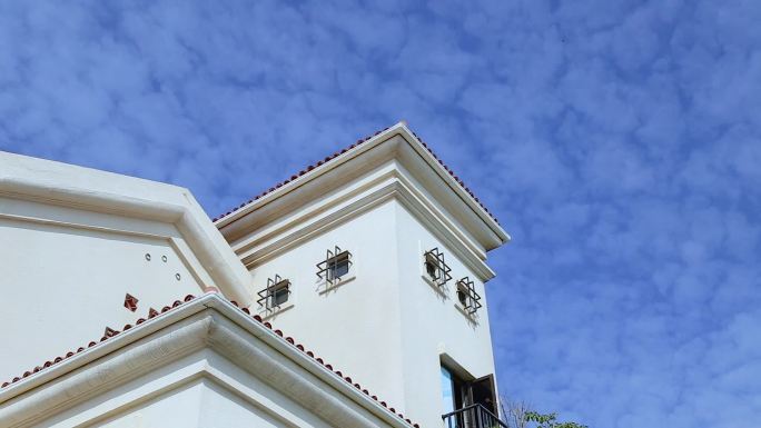 高清实拍蓝天西班牙高端欧式别墅洋楼酒店