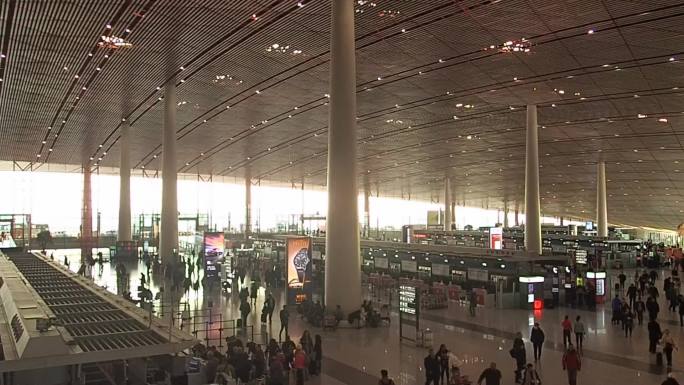 首都机场T3航站楼出发大厅人流延时摄影