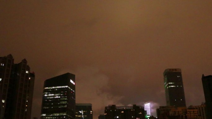 冬雨夜晚广州朴素迷离的天空2018022