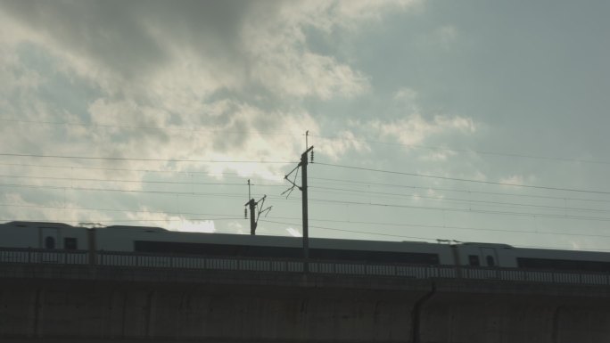 火车地铁高架桥