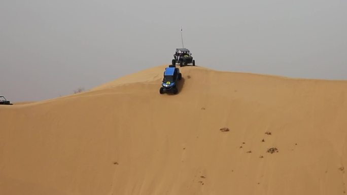 库布齐赤热沙漠汽车狂野摩托车飞车