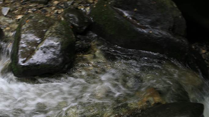 4K小溪流水