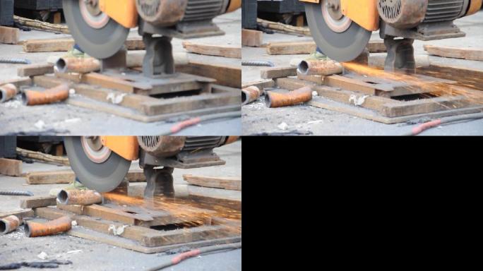 切割钢管工地工人切割机电焊