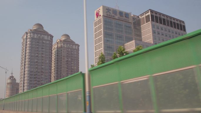 济南二环东路高架上东环国际广场