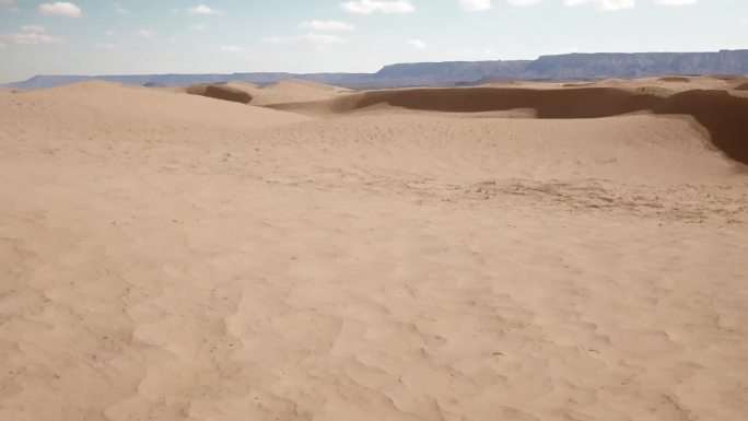 沙丘移动