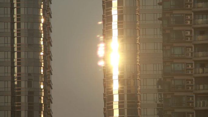 广州夏天玻璃幕墙外的光影20180528
