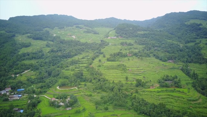 航拍丘陵山貌村庄梯田