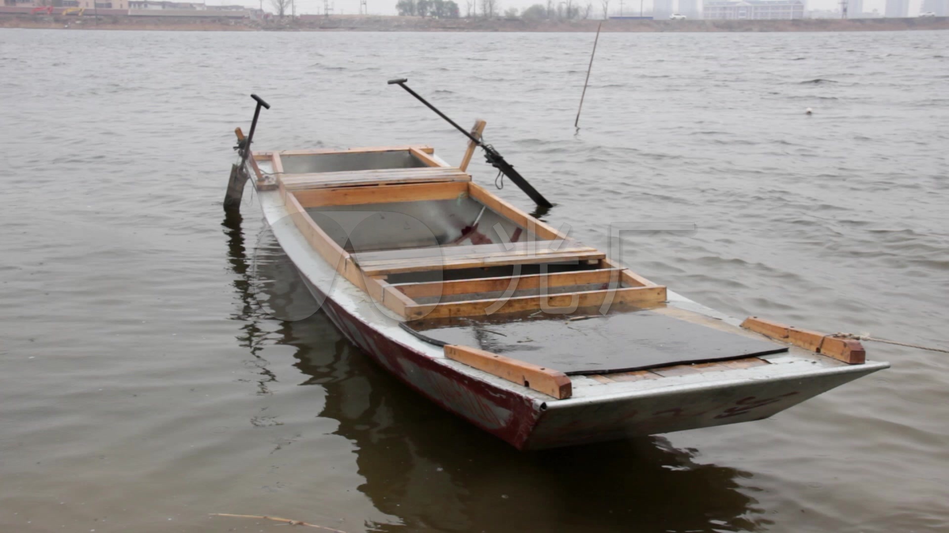 【原创】河边小渔船