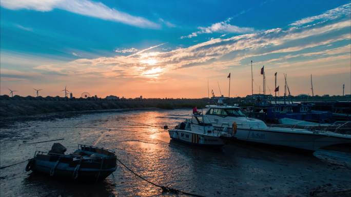 碧海金沙海景日落渔船日转夜延时摄影