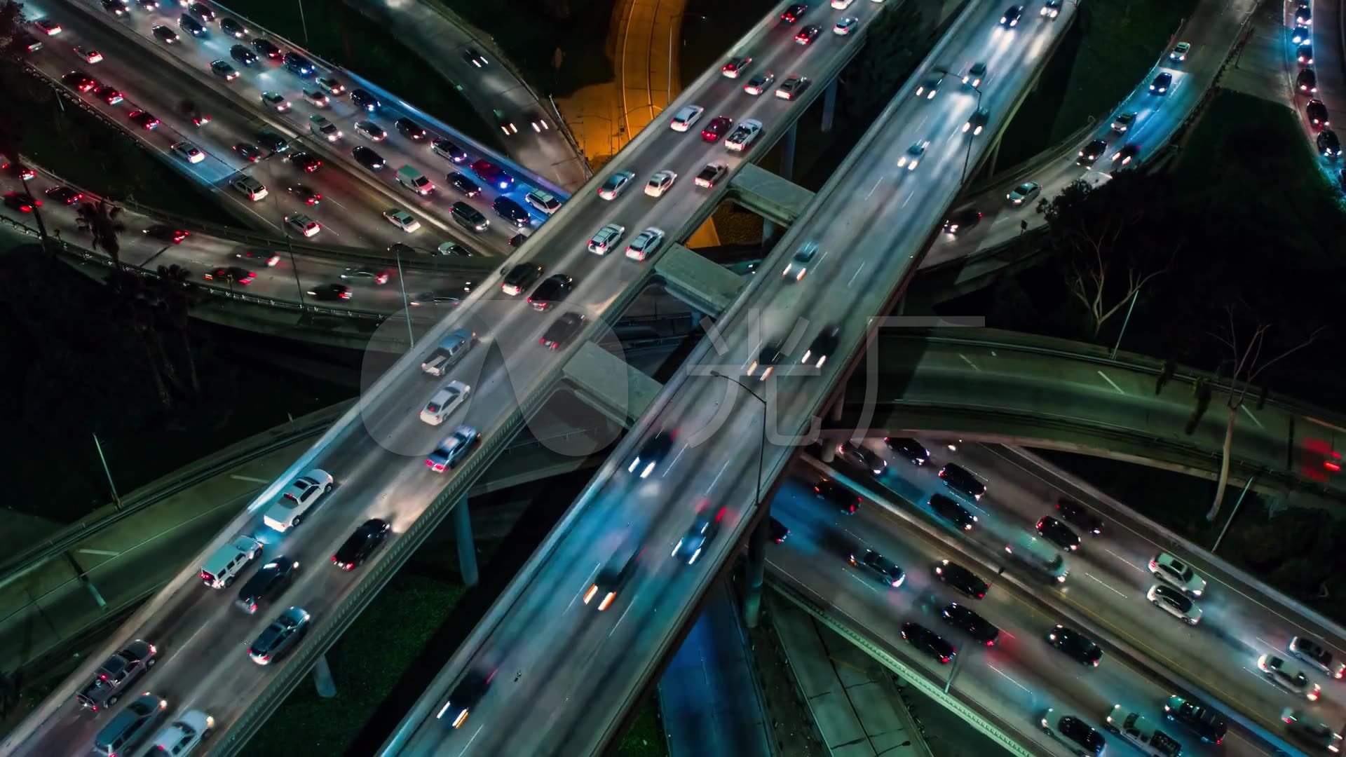 城市交通车来车往延时摄影镜头