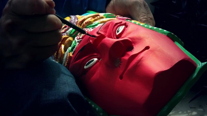 贵州屯堡傩舞面具雕刻视频素材