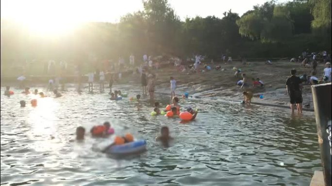 夏季户外游泳安全4K