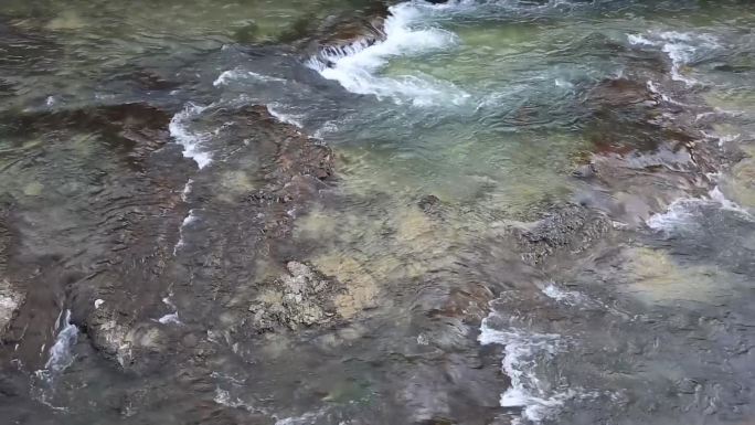 3组雷山雷公山干净水流59秒