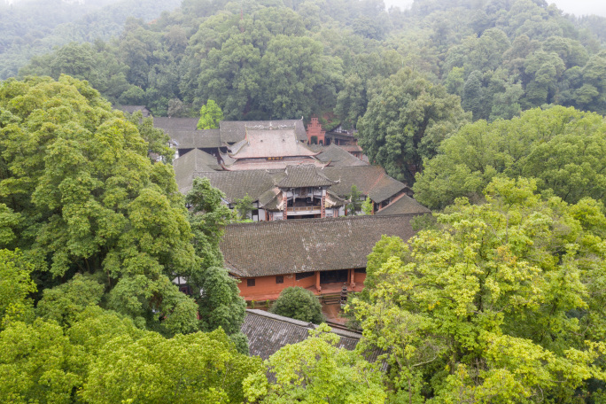 航拍泸州合江法王寺龙挂山