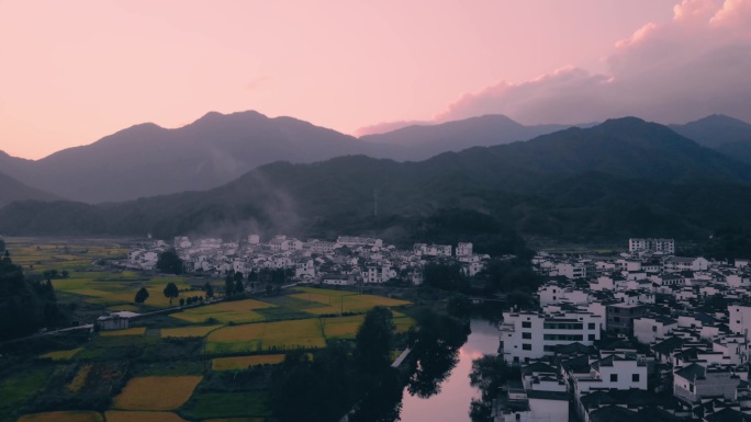 4K烟雨江南山村黄昏