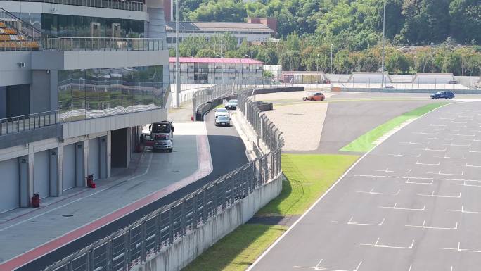 奥迪跑车赛道跑圈航拍素材