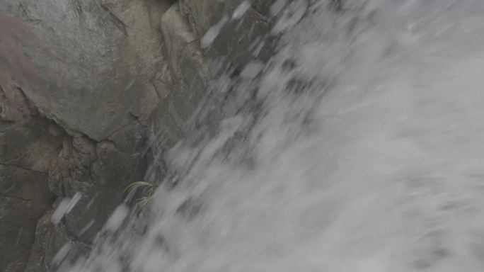 山涧水、清澈溪流、山涧瀑布原生态4k