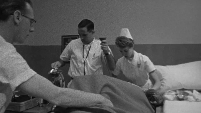 50年代急诊室抢救
