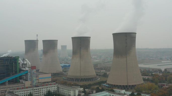4K火力发电厂大烟囱环境污染航拍视频素材