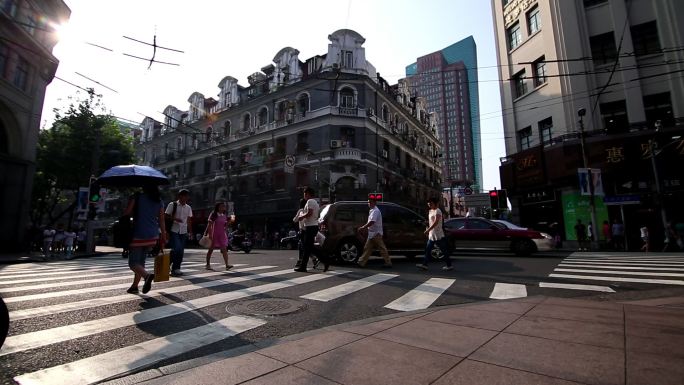 上海过街人流斑马线高清实拍