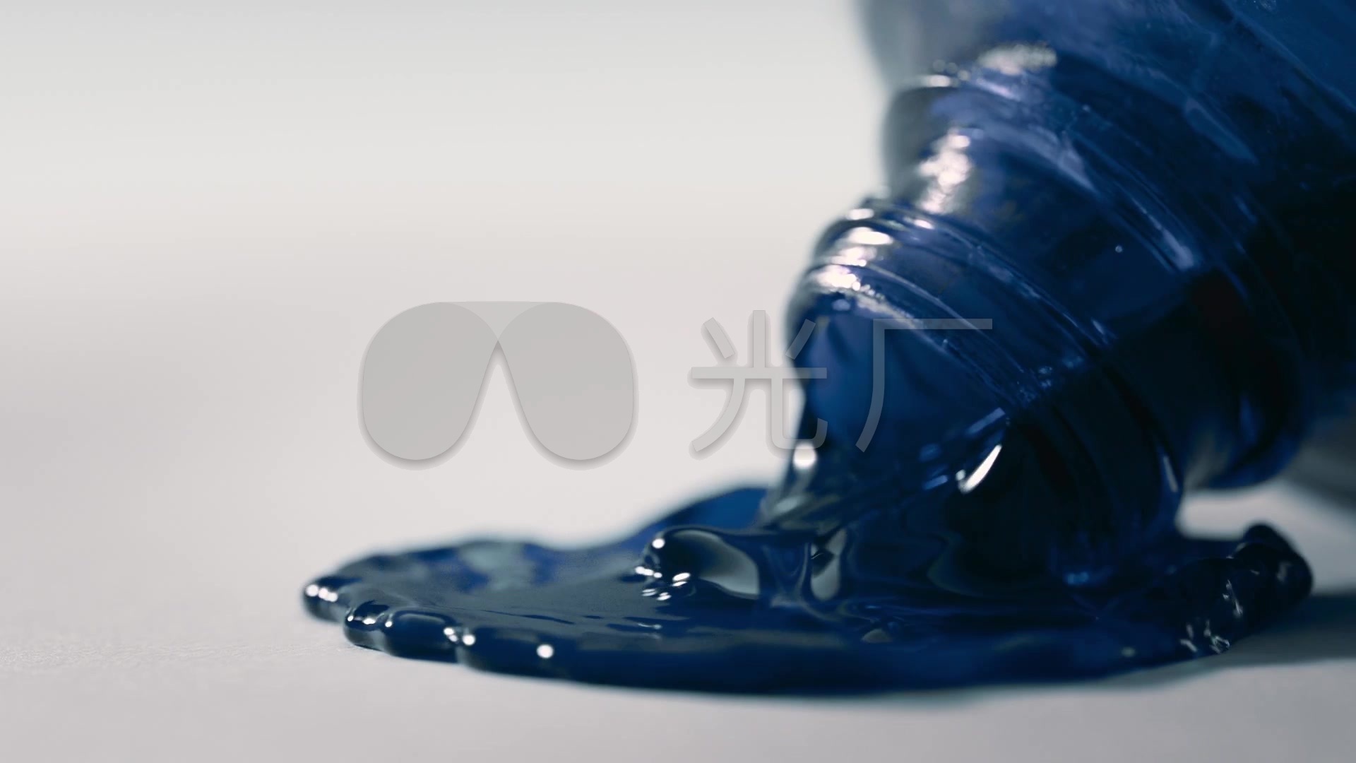 打翻墨水瓶打翻颜料瓶_1920x1080_高清视频素材下载(编号:3110839)