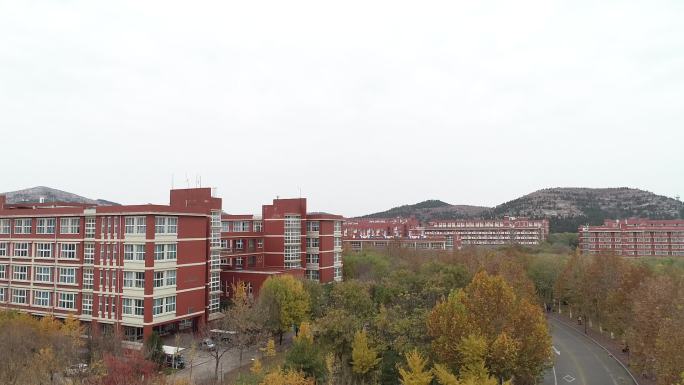 山东交通学院教学楼上升航拍