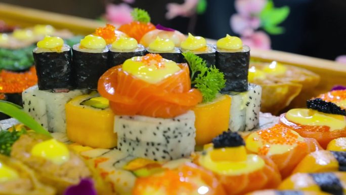 【原创、可商用】甜点下日本美食美味寿司船