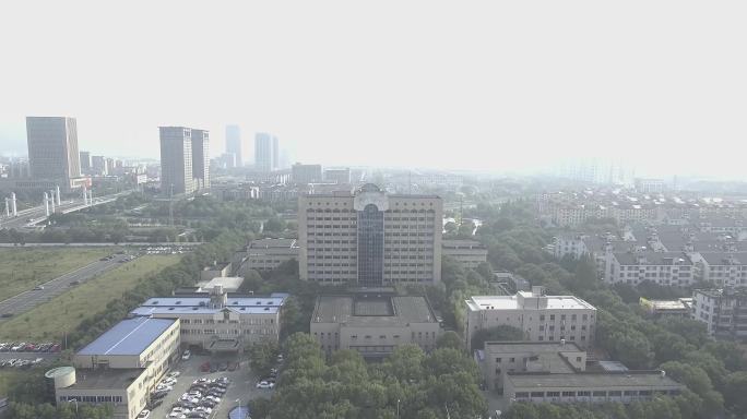 余姚市人民政府大楼4k带灰度航拍