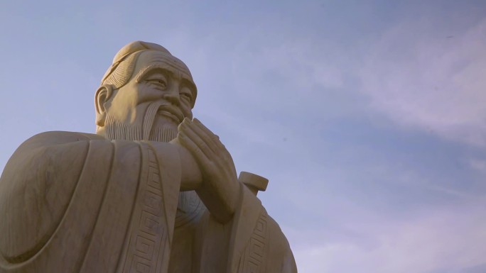 中华传统论语圣人孔子雕像延时