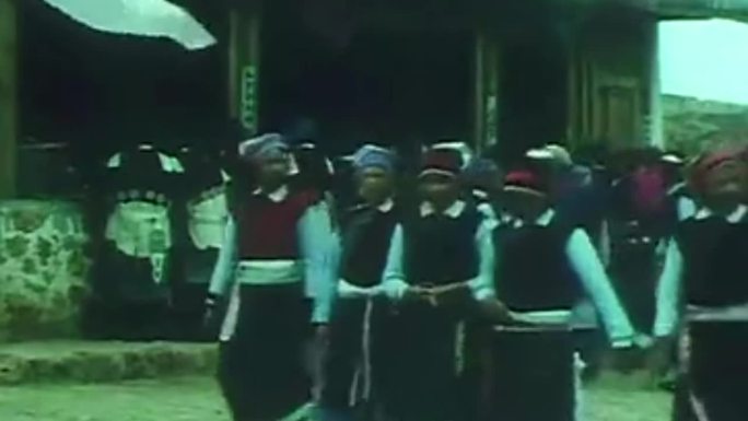 80年代云南丽江纳西族妇女视频素材