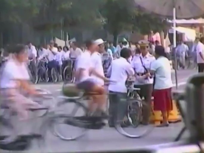 80年代北京城市交通车流人流汽车