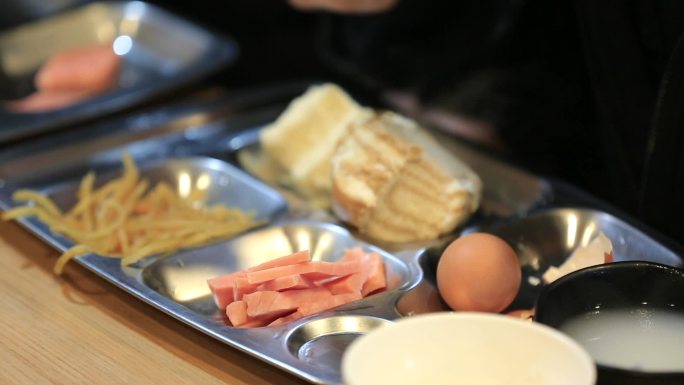 吃早餐、学校早餐、份饭、简单的早餐