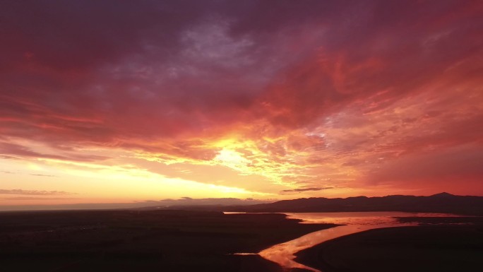 夕阳天空火烧云朝霞晚霞北大荒美景