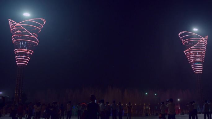 4K-南通海安城市夜景航拍烟花秀广场舞