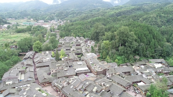 风景航拍西藏天空草地古城