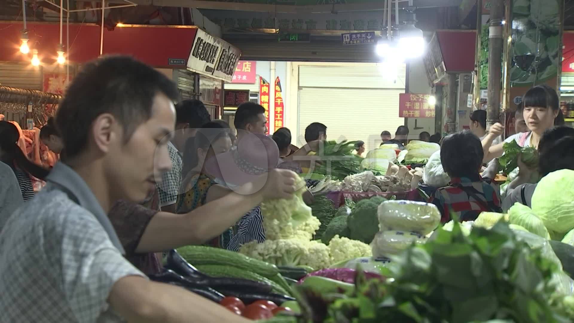 这里的居民再也不用“跨区买菜”了！三角地虹湾路菜市场在市区最大保障房基地开业