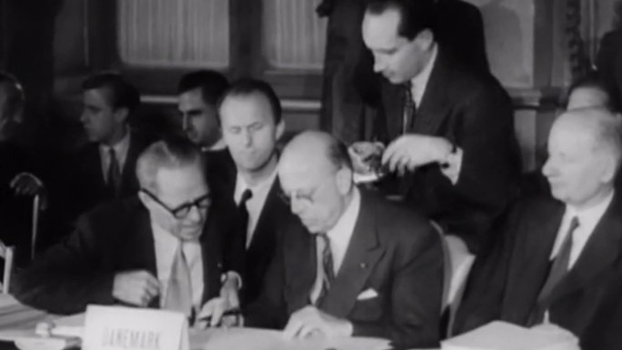 1947年签署马歇尔计划