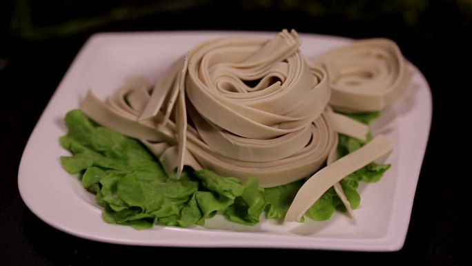 粮食麦子麦穗麦粒面粉和面面条意大利面条点