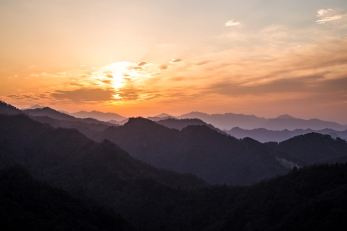 群山日落延时4K