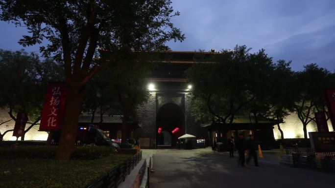 西安长乐门城墙夜景视频拍摄