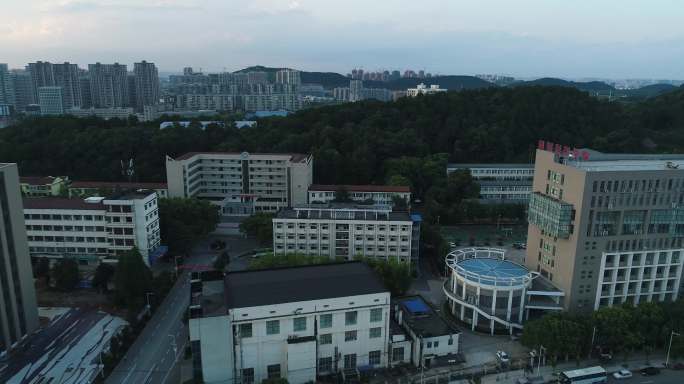 【4K】航拍湖北生态学院校园风景