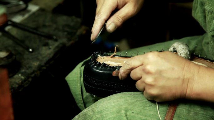 工匠私人订制手工制鞋做鞋