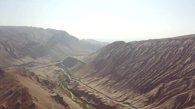 新疆吐鲁番火焰山外景4K