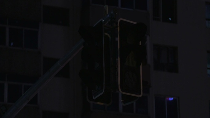 黄灯闪烁、红绿灯、黄灯、信号灯、交通