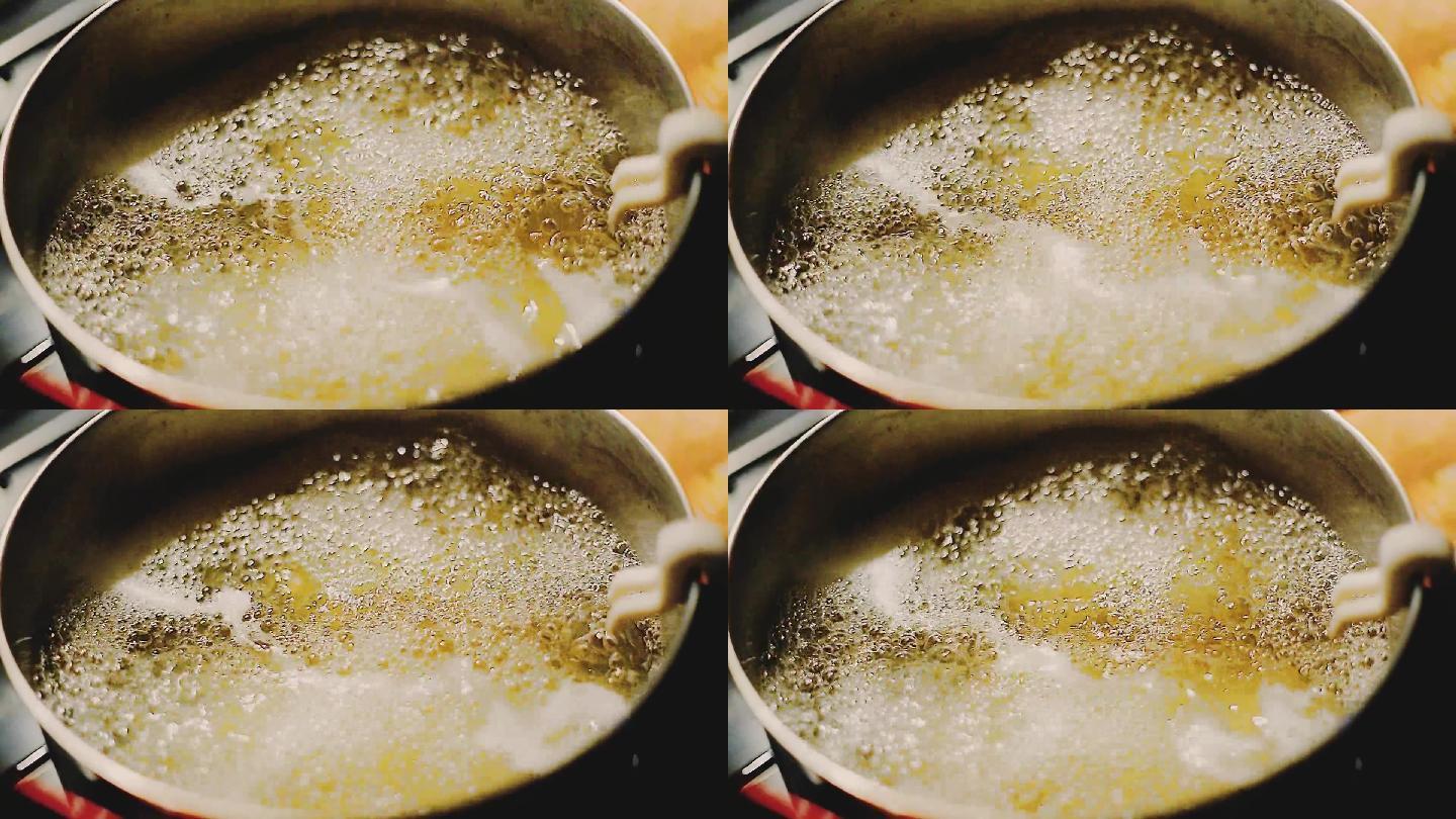 油炸烹饪沸腾的油锅