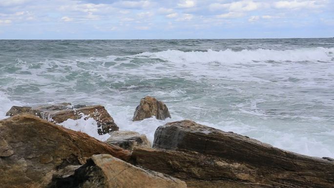 大海石头波涛