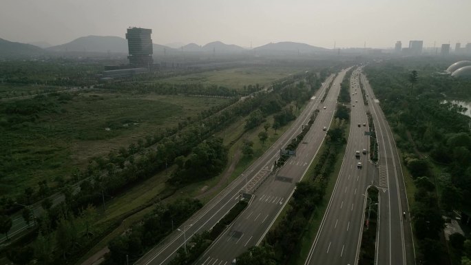 航拍苏州高新区太湖大道公路